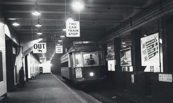 Boston trolley in 1943