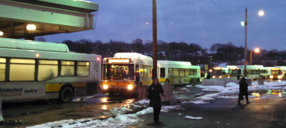 Buses at Forest Hills station, upper busway