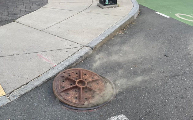 Smoking manhole