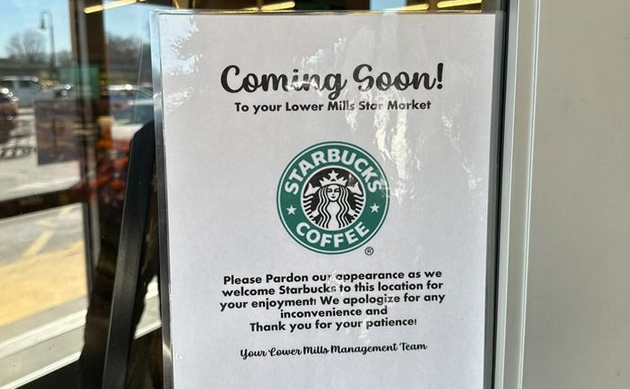 Sign alerting Star Market shoppers to an impending Starbucks