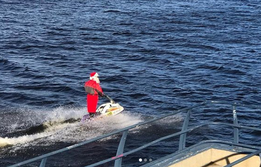 Santa Claus on the Charles River