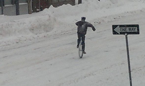Snow unicyclist