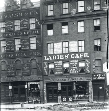 Ladies' cafe in old Boston