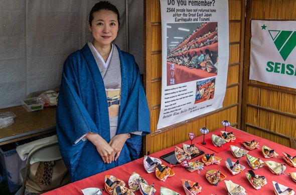 Traditional Japanese dolls for sale to support tsunami victims