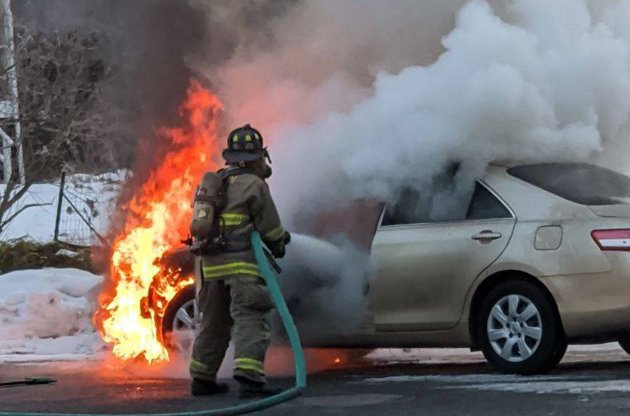 Car fire in Acton