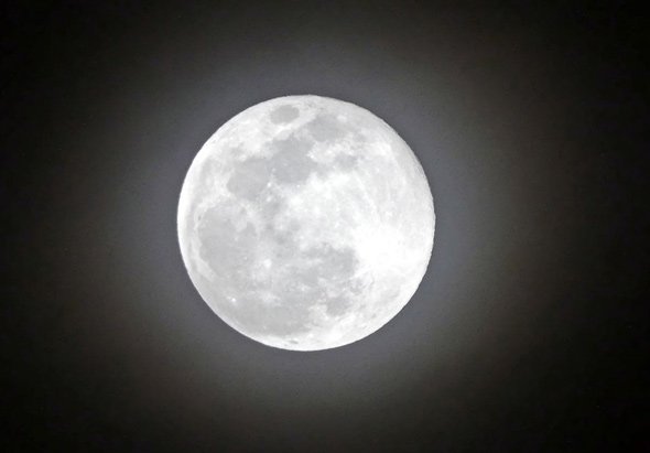 Supermoon over Hyde Park