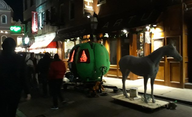 Horse and pumpkin carriage in the North End