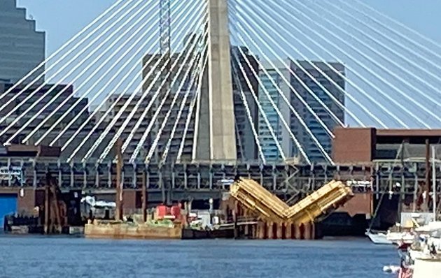 New North Washington Street Bridge under construction