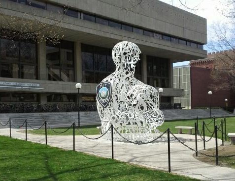 Alchemist statue tribute at MIT