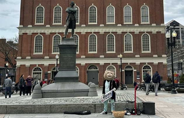 Keytar Bear in front of Faneuil Hall