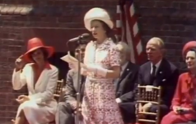 Queen gives speech at Old State House